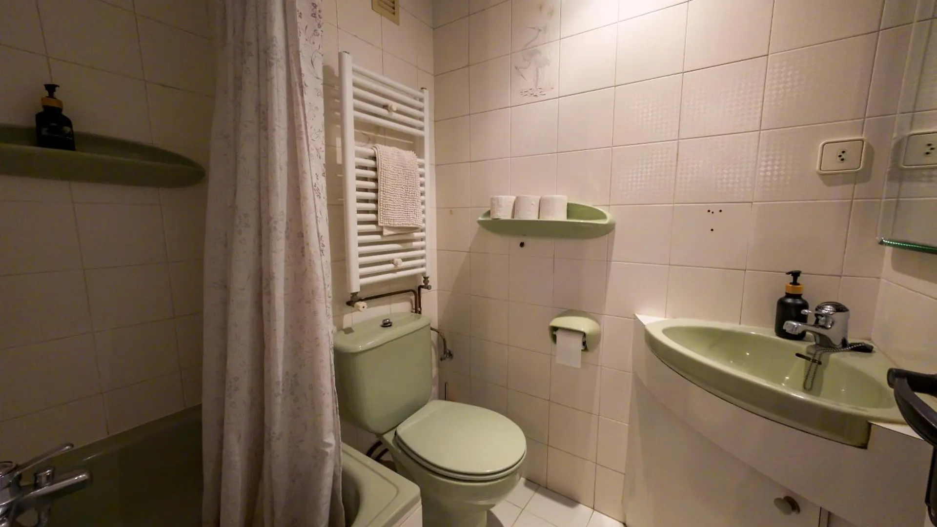 Alojamiento En El Centro De Santander Apartamento