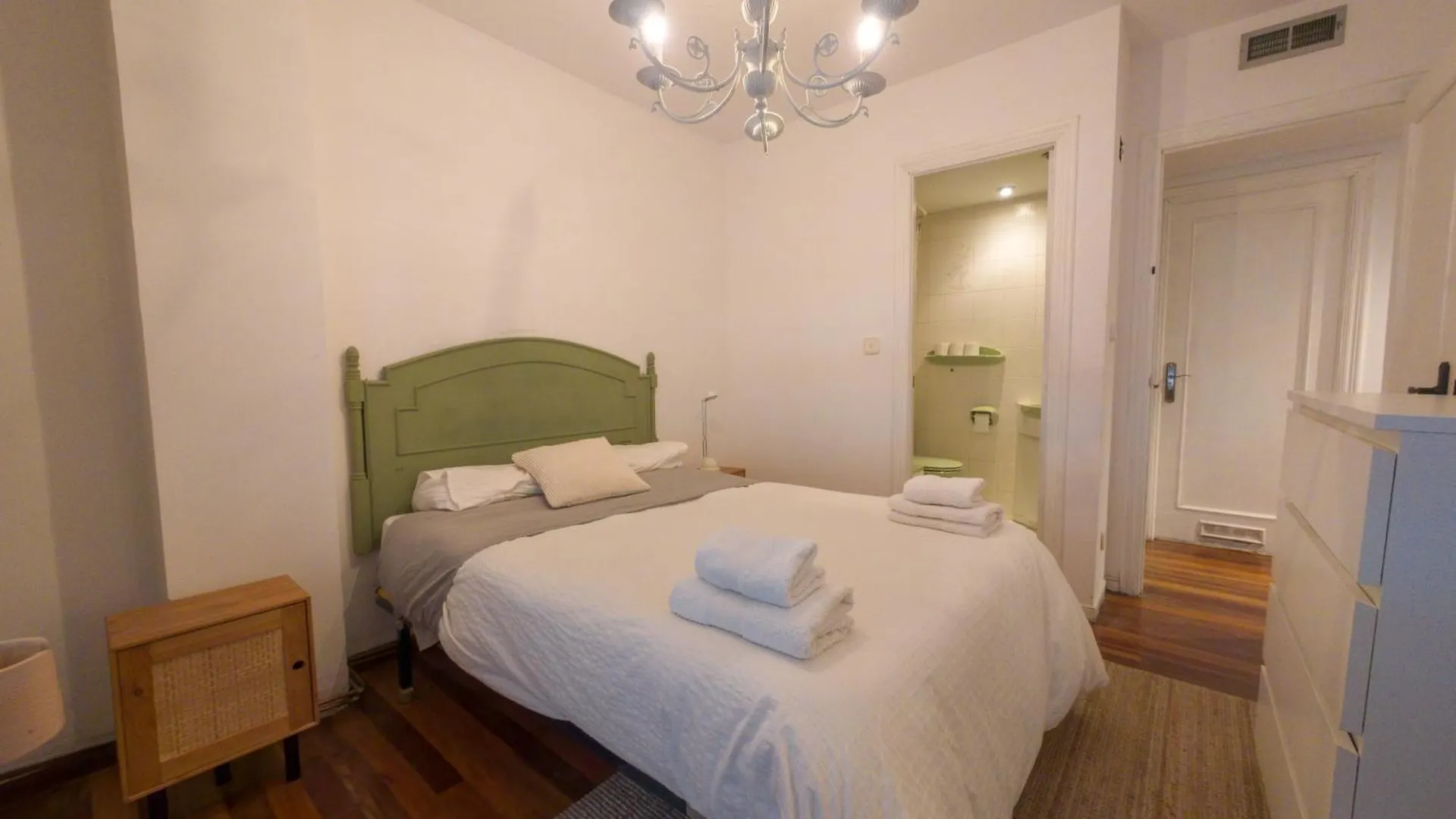 Alojamiento En El Centro De Santander Apartamento